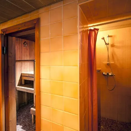 Alexi Hotel 2*